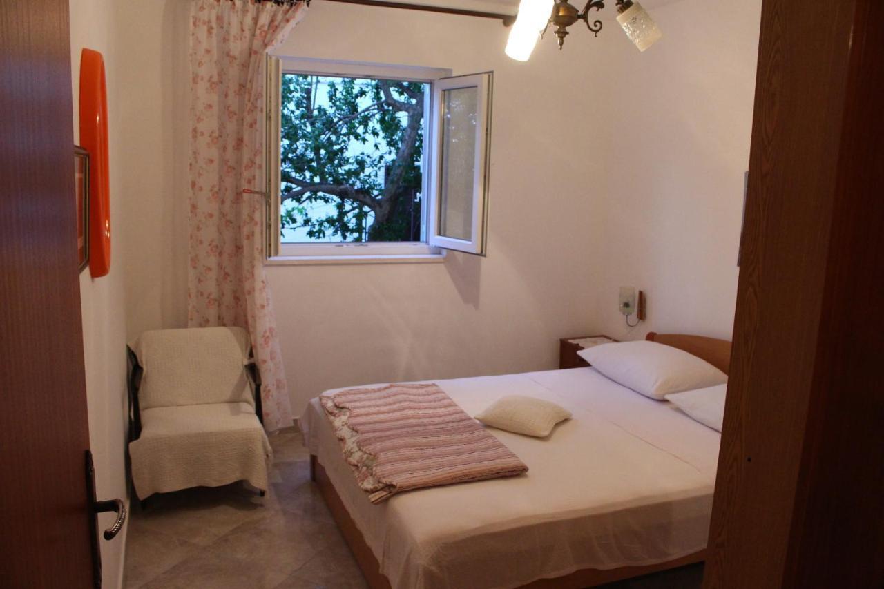 Apartmani Milisa L Примоштен Экстерьер фото