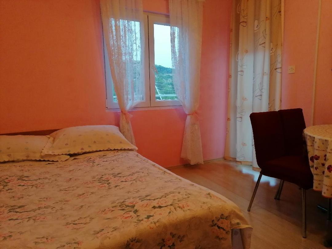 Apartmani Milisa L Примоштен Экстерьер фото