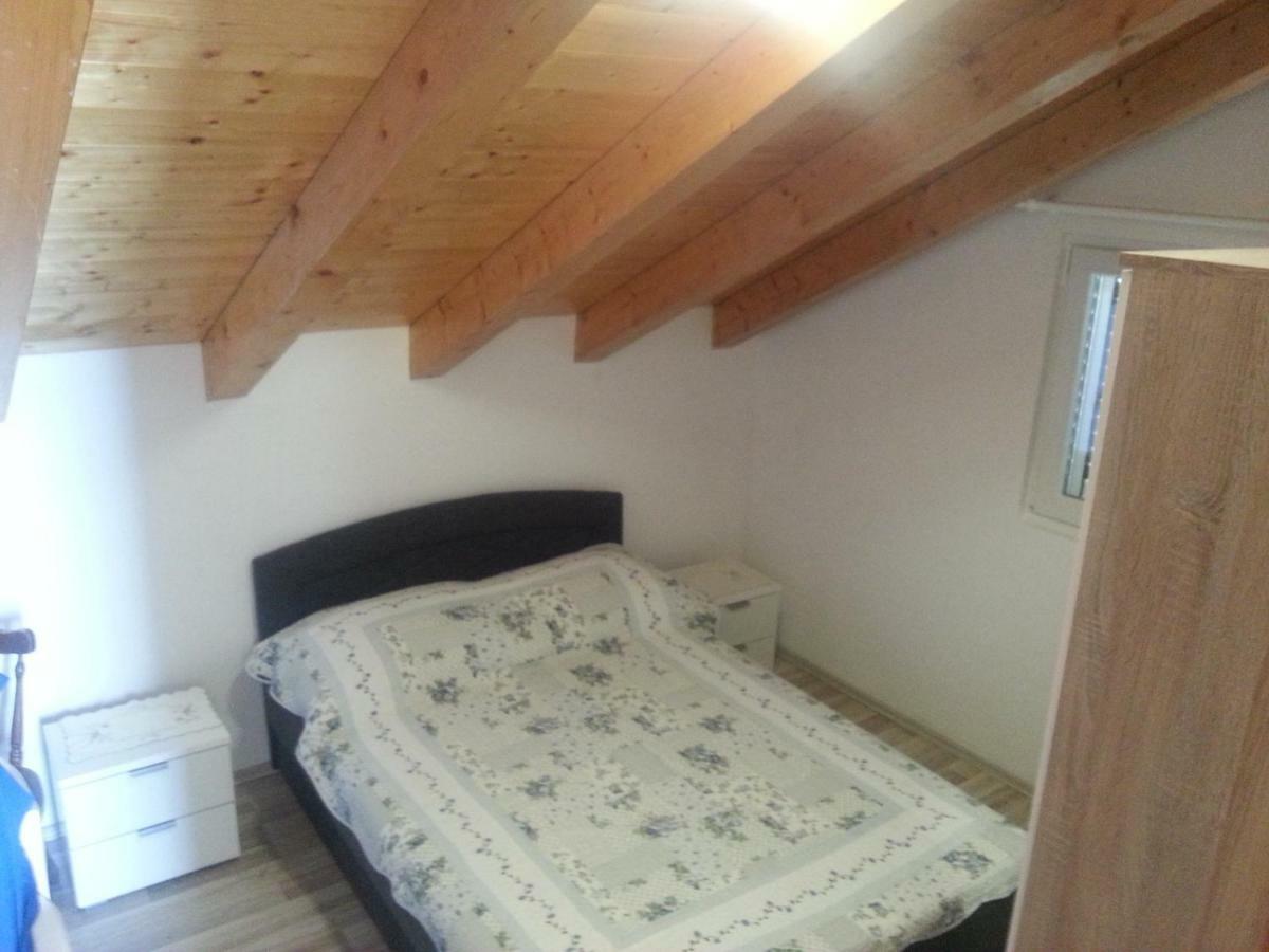 Apartmani Milisa L Примоштен Экстерьер фото