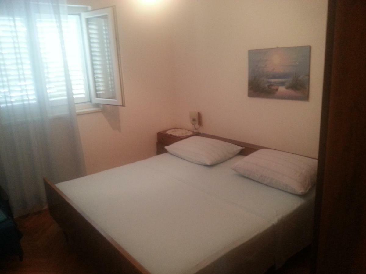 Apartmani Milisa L Примоштен Экстерьер фото